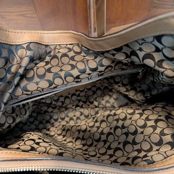 Coach #32221 Madison Carlye Tan Smooth Leather Shoulder Purse Bag - Picture 10 of 16